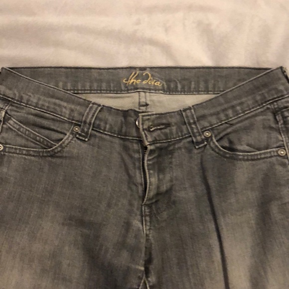 Gray “the diva” jeans - Picture 2 of 3